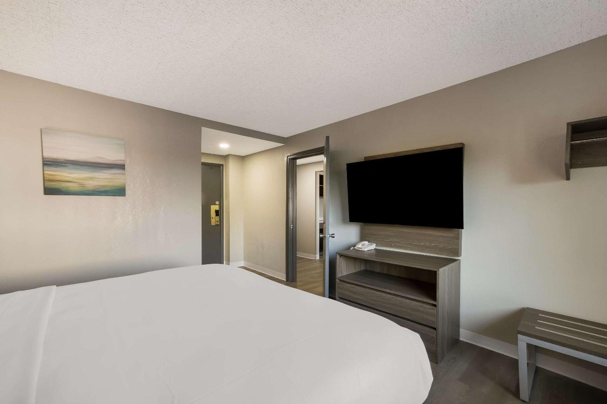 Suburban Studios Milwaukee Airport Extérieur photo